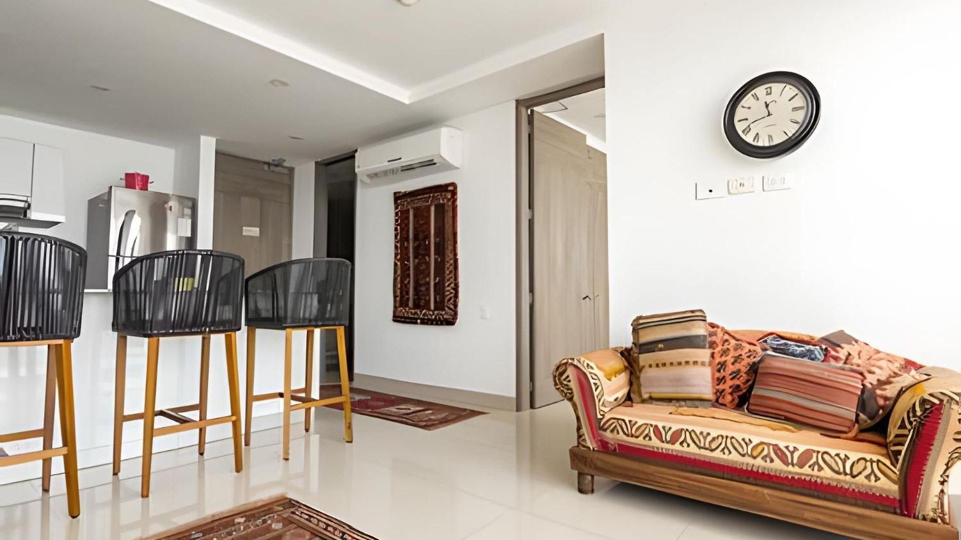 Lujoso Apto De 1 Habitación En Piso 14-morros Apartamento