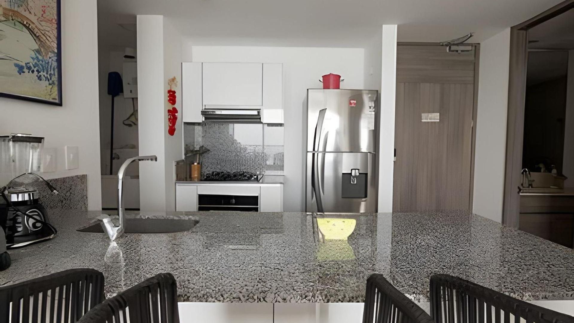Apartamento Lujoso Apto De 1 Habitación En Piso 14-morros *