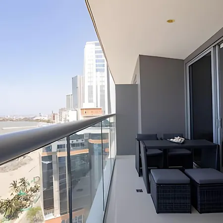 Lujoso Apto De 1 En Piso 14-morros Apartment *