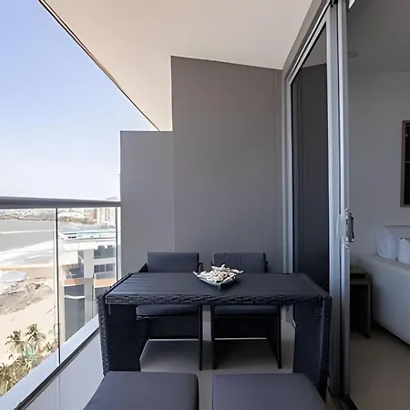 Lujoso Apto De 1 En Piso 14-morros Apartment *