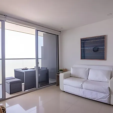 Lujoso Apto De 1 Habitación En Piso 14-morros Apartamento *
